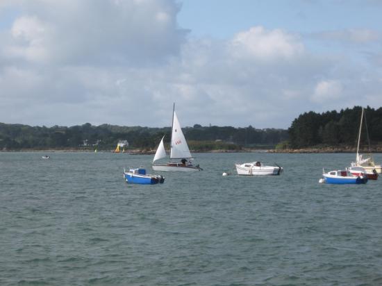 manoeuvres sous voile entre les bateaux